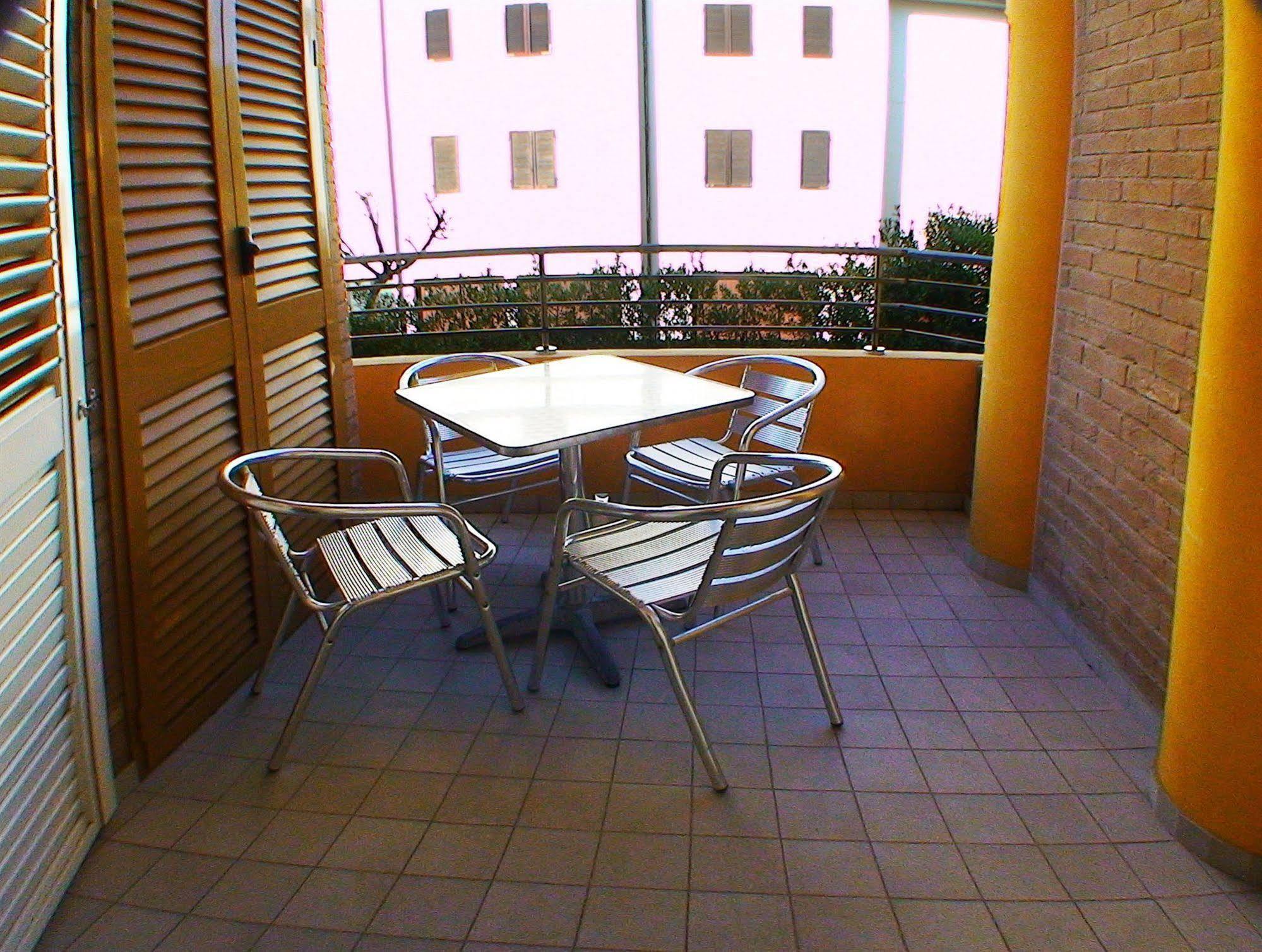 Hotel Residence Il Conero 2 Нумана Экстерьер фото