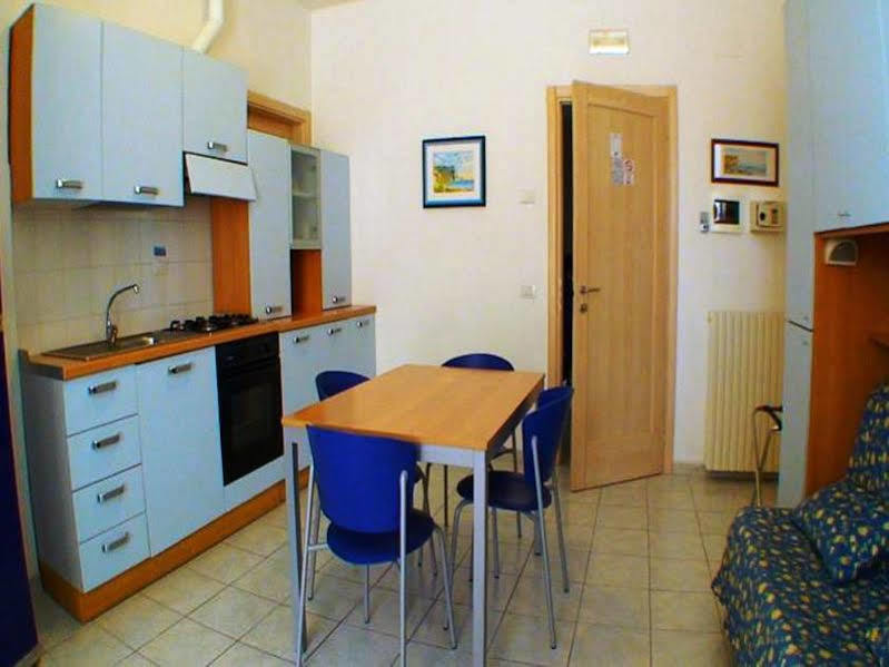 Hotel Residence Il Conero 2 Нумана Экстерьер фото
